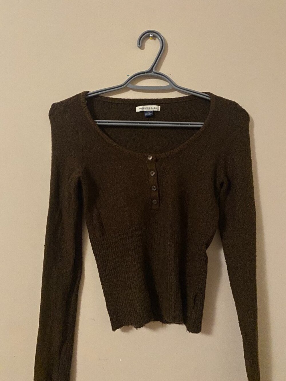 fitted brown scoop neck sweater